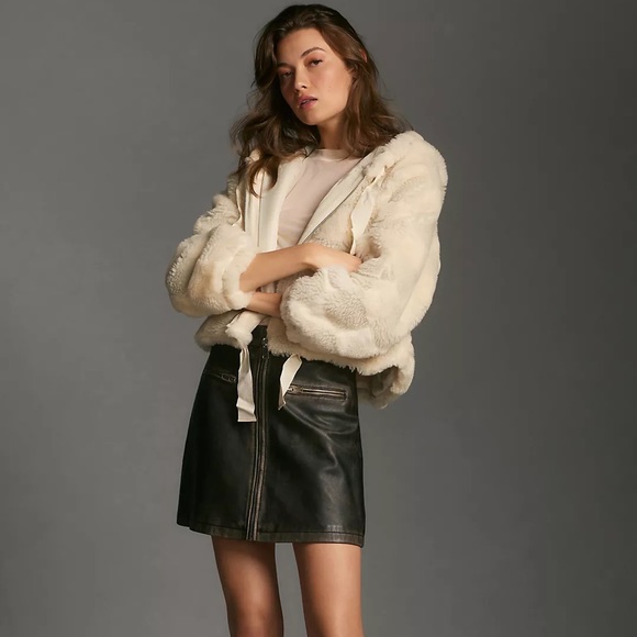 By Anthropologie Cropped Faux Fur Hoodie Jacket - Picture 3 of 4